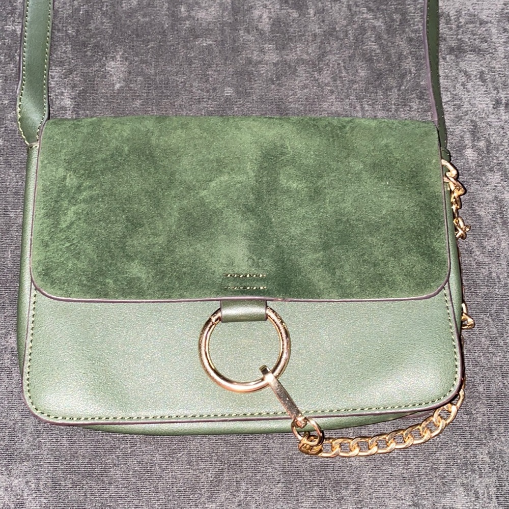 Suede purse. Great crossbody and in great conditions